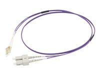 C2G 30m LC/SC OM4 LSZH Fibre Patch - Purple - Kytkentäkaapeli - monimuoto LC (uros) to SC (monitila) (uros) - 30 m - kuituoptinen - kaksipuolinen (duplex) - 50 / 125 micron - OM4 - violetti 81767
