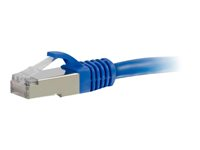 C2G Cat6a Booted Shielded (STP) Network Patch Cable - Kytkentäkaapeli - RJ-45 (uros) to RJ-45 (uros) - 2 m - STP - CAT 6a - valettu, piikitön, säikeinen - sininen 89910